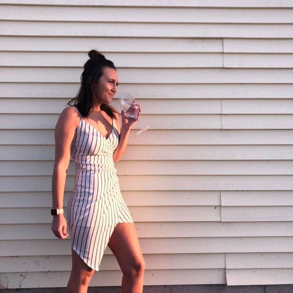 Meet your Posher, Taylor - Picture 1 of 1